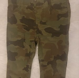 Levi's pants - Size 5 reg -  girls